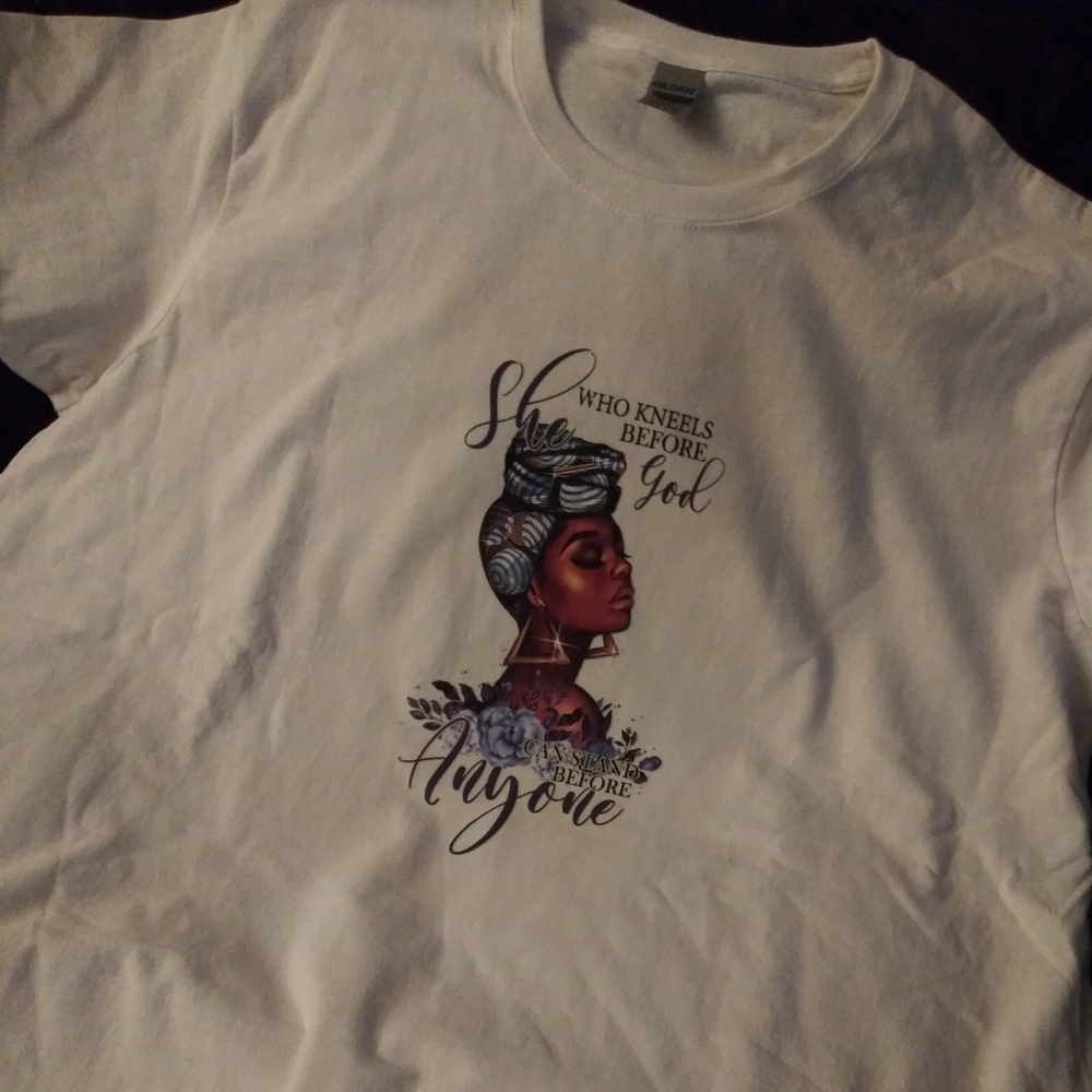 T-Shirt - Picture 4 of 4